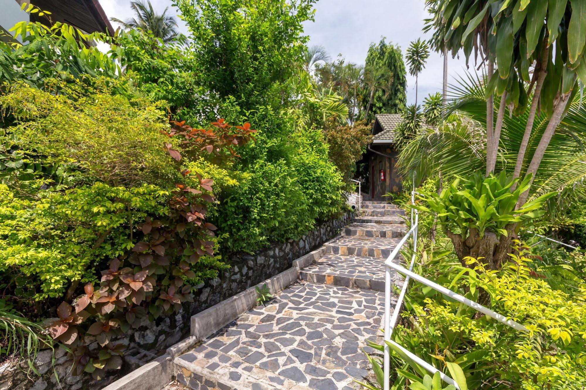 Royal Crown & Palm Khách sạn 3*